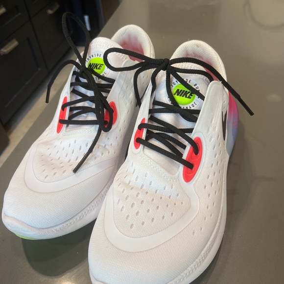 Nike joyride dual run shoes. - Picture 2 of 5